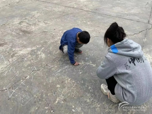 老师，我喜欢上数学课了（1） - 中华支教与助学信息中心 - 2.jpg