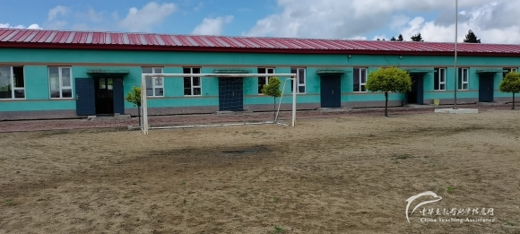 【040.村小急救箱】6所山村学校募集9个急救箱（已结束） - 中华支教与助学信息中心 - 学校照片1.jpg