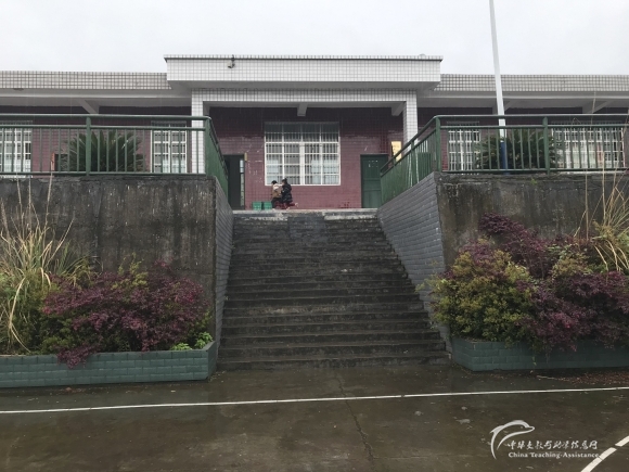 【026.村小急救箱】9所山村学校募集9个急救箱(已结束） - 中华支教与助学信息中心 - 电.jpg