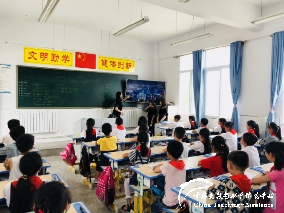 【447.停止招募】映诺驻点团队2018支教招募（8人） - 中华支教与助学信息中心 - 映诺-2018秋季招募.jpg
