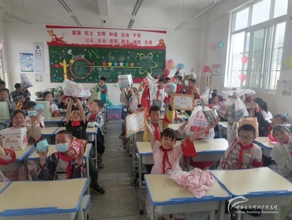 三峡烛光行动——月报披露 - 中华支教与助学信息中心 - 1.jpg